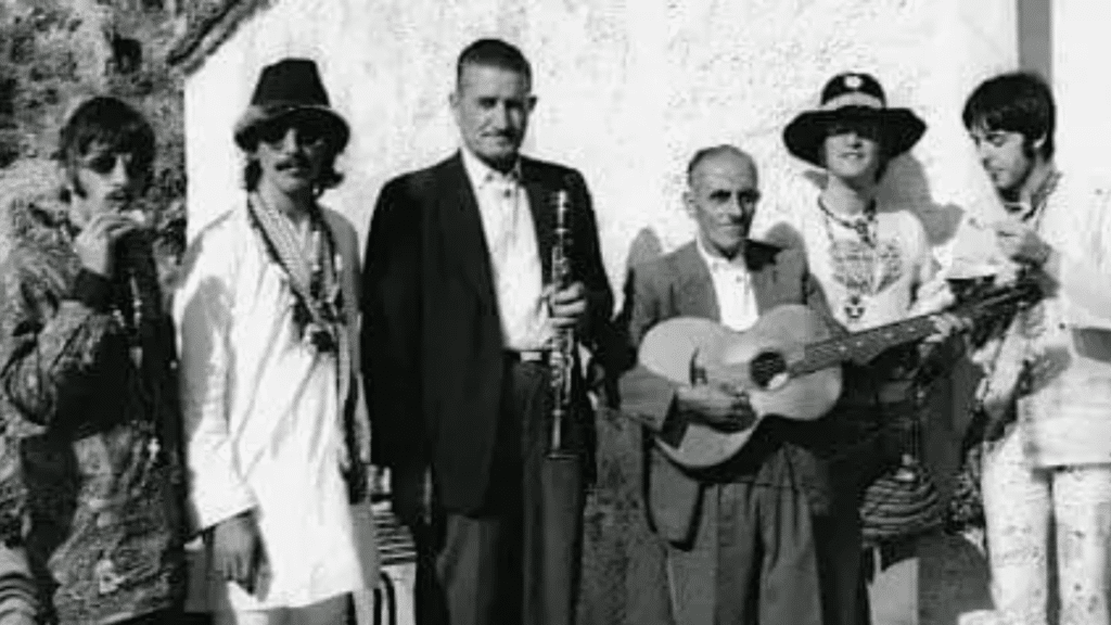 Les voyages des Beatles en Grèce et le rêve d'acheter une île