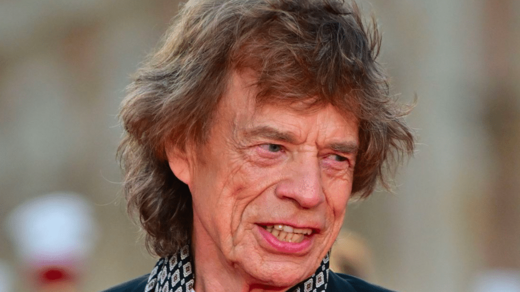 Mick Jagger a mis en garde John Lennon contre la "plus grosse erreur de [sa] vie", mais Lennon ne l'a pas écouté