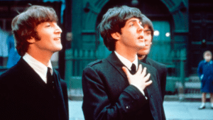Paul McCartney déclare que la dernière chanson des Beatles "Now and Then" avec le défunt John Lennon est "très émouvante".