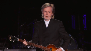 Paul McCartney déclare que la mort de John Lennon et de George Harrison reste une "pilule amère à avaler".