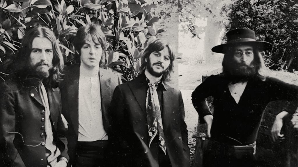 Paul McCartney révèle qu'il pleure toujours John Lennon et George Harrison