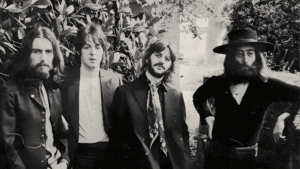 Paul McCartney révèle qu'il pleure toujours John Lennon et George Harrison