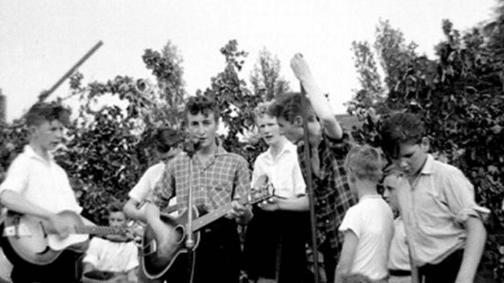 Paul McCartney se souvient de sa première rencontre avec John Lennon