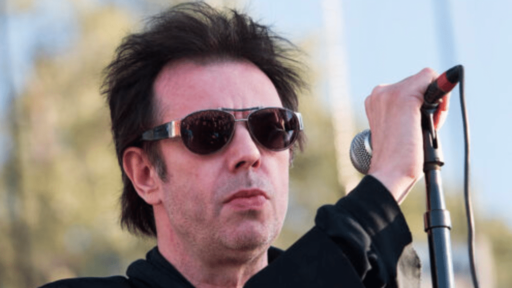 La chanson des Beatles que Ian McCulloch d'Echo and the Bunnymen déteste