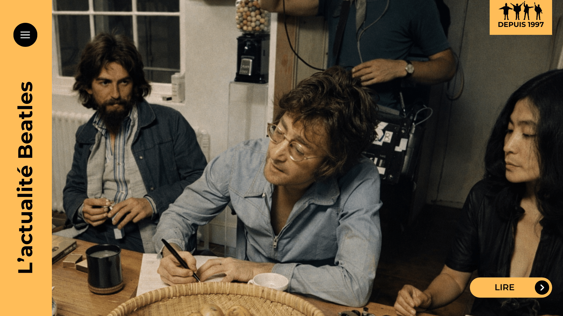 George Harrison et John Lennon : une relation méconnue des Beatles, de l’audition sur le bus à l’Inde et l’LSD. Admiration, tensions, spiritualité, distance… et ce fil invisible qui résiste. Lisez l’histoire du duo le plus sous-estimé du quatuor.