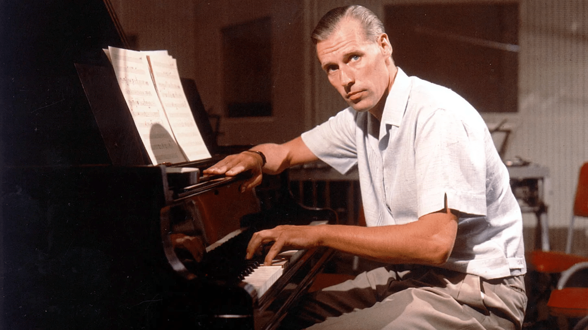 Combien de chansons des Beatles George Martin a-t-il produites ?