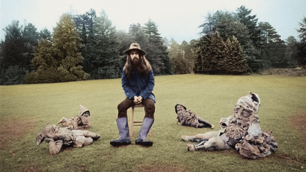 Écoutez les voix isolées et émouvantes de la chanson "Isn't It A Pity" de George Harrison.
