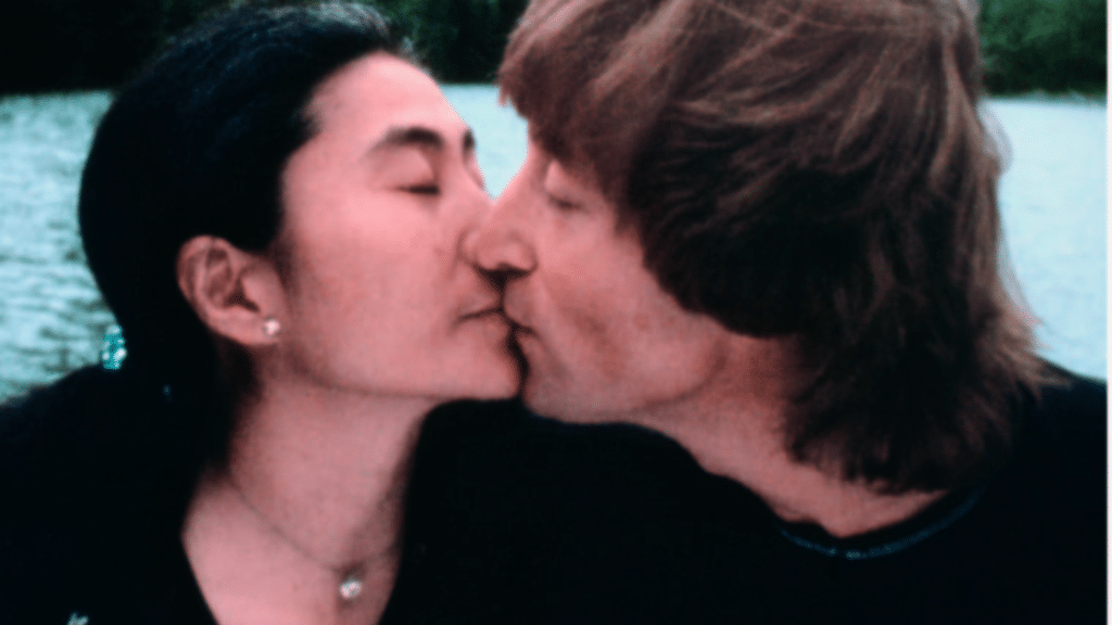 Le célèbre photographe japonais Kishin Shinoyama meurt à l'âge de 83 ans