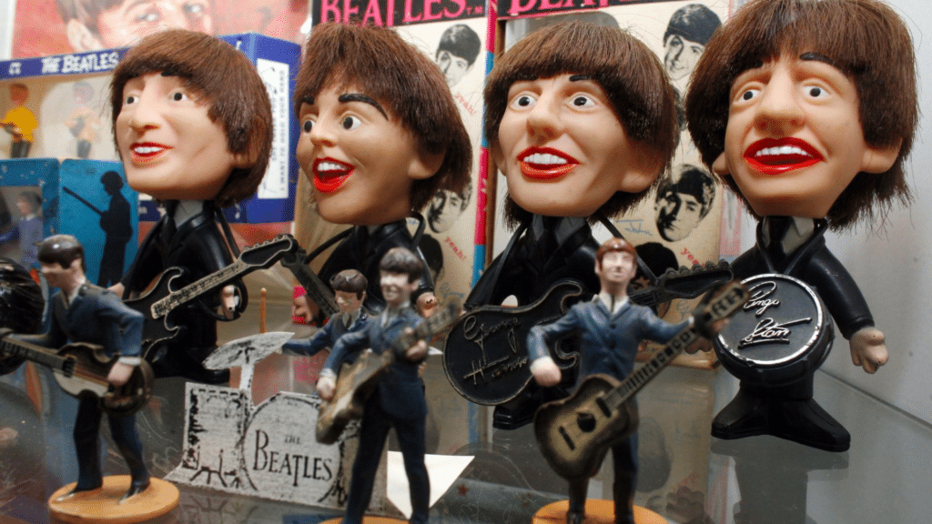 Paul McCartney a déclaré que les Beatles étaient "à moitié morts" lorsqu'ils ont quitté Hambourg : "J'avais l'air d'un squelette".
