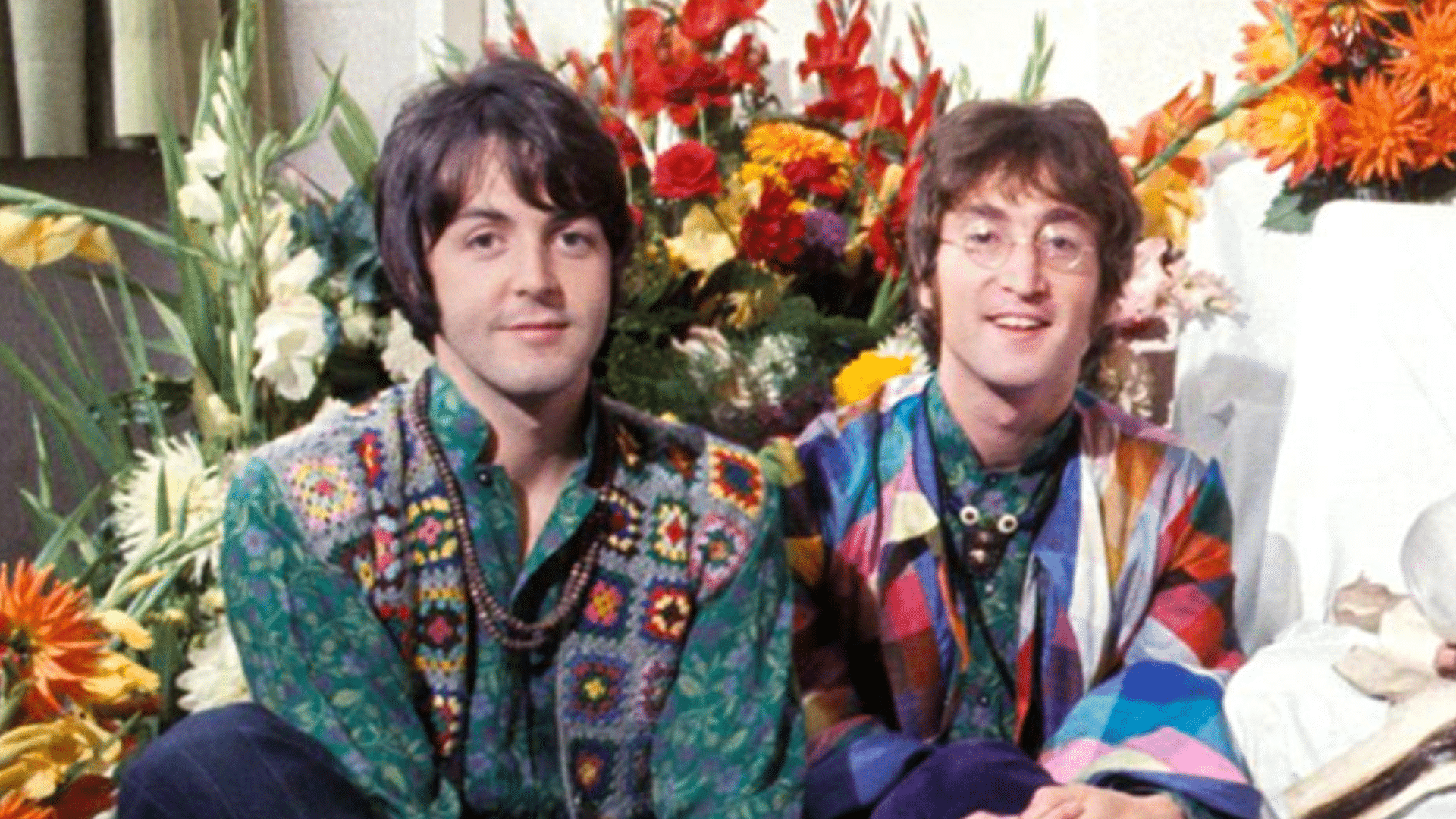 Paul McCartney explique pourquoi John Lennon est plus commémoré que George Harrison
