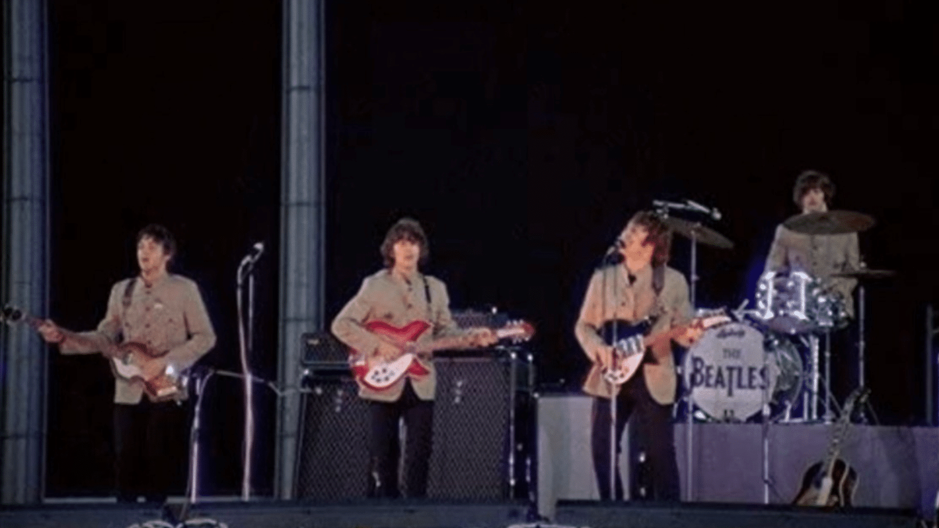 Ringo Starr a déclaré que John Lennon était devenu fou pendant le concert des Beatles au Shea Stadium : "John a craqué".