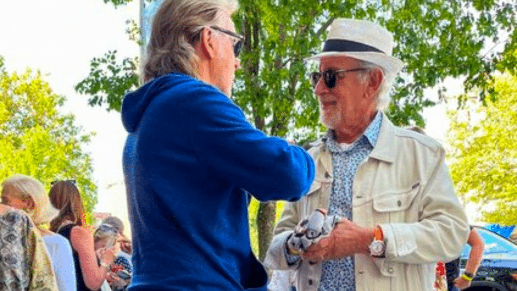 Robert Downey Jr. n'a même pas regardé "Oppenheimer" parce que Paul McCartney était à côté de lui lors de la projection.