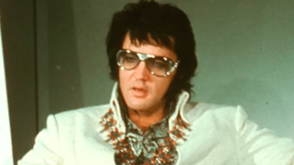 La chanson d'Elvis Presley que George Harrison a qualifiée de « stupide »
