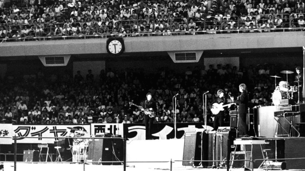 The Beatles ont réalisé qu'ils devaient « se ressaisir » lorsqu'ils ont finalement pu s'entendre jouer en live