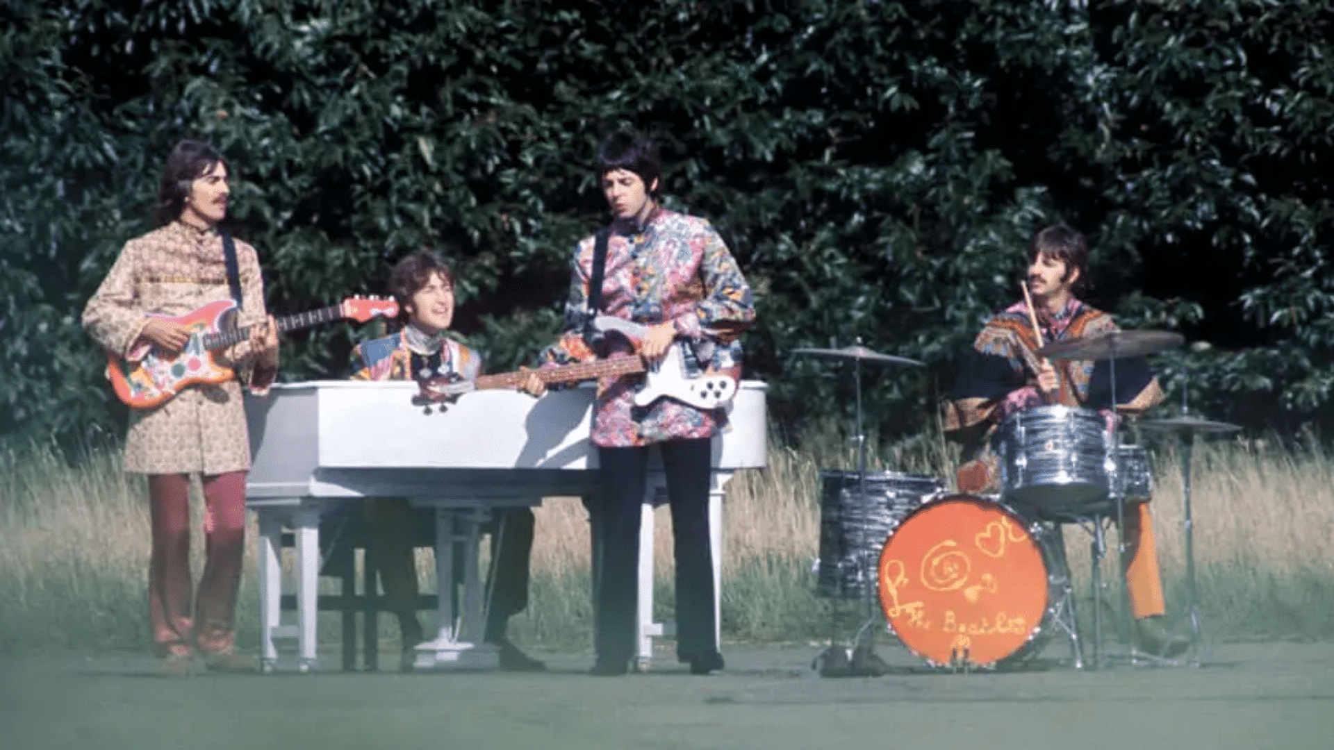 John Lennon a déclaré que « I Am the Walrus » des Beatles était pour les « ELO Freaks »