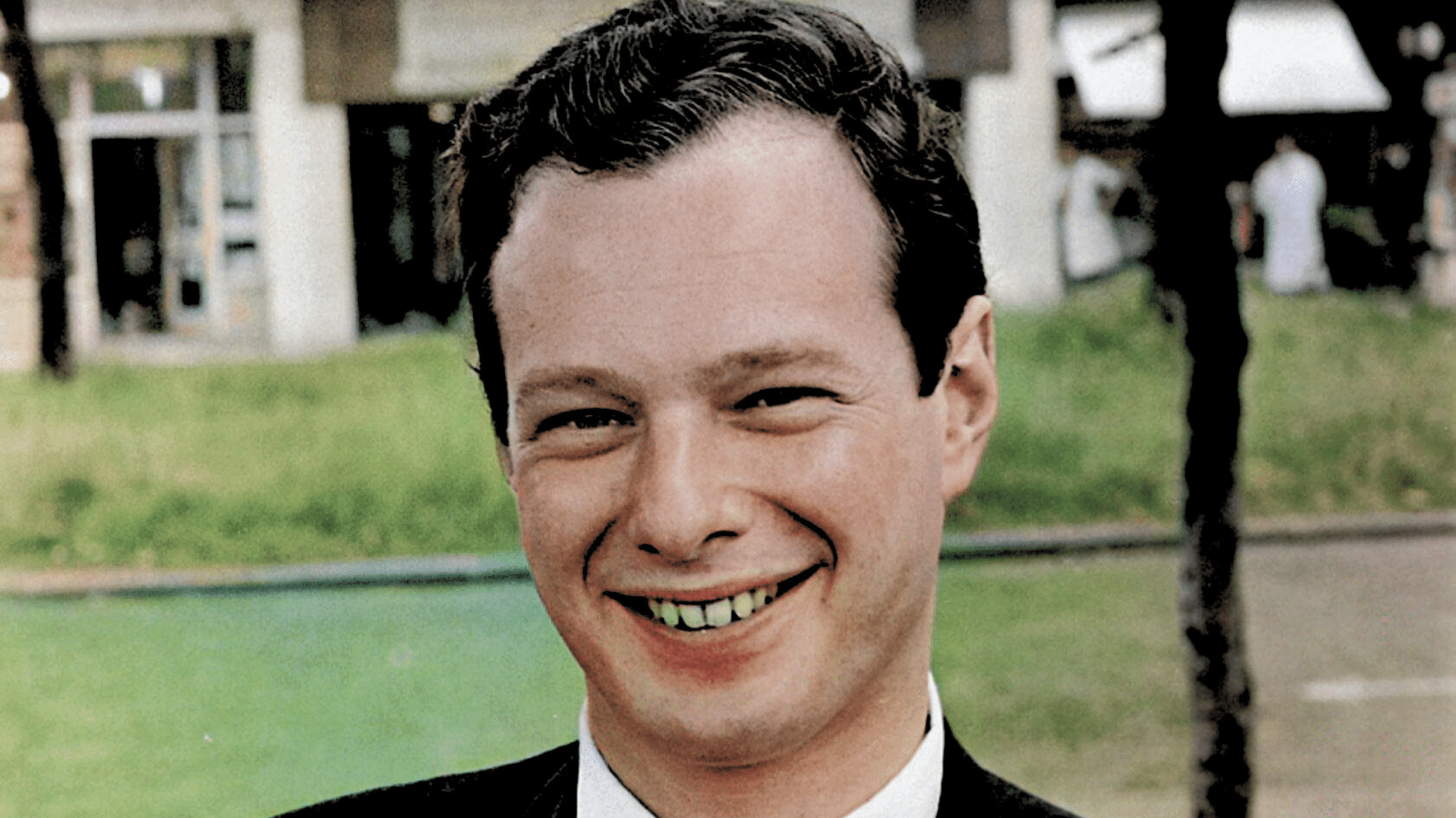 Brian Epstein : L’homme derrière le succès des Beatles et son geste incroyable pour gagner leur confiance