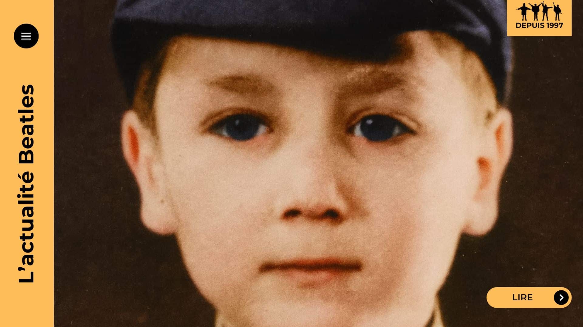 Le pupitre de John Lennon, retrouvé dans son école de Liverpool, devient un objet d’histoire exposé au Beatles Museum. Une plongée intime dans ses jeunes années.