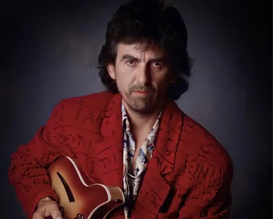 Biographie, discographie, chanson, traduction de George Harrison
