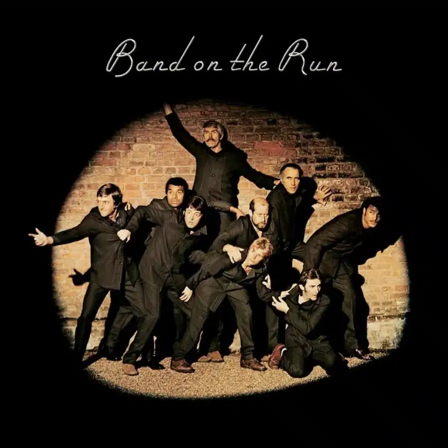 Pochette de l'album Band on the Run des Wings, illustrant la famille des éditions étudiées
